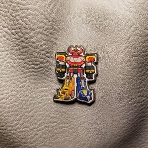 Lootcrate February 2017 "Build" Pin